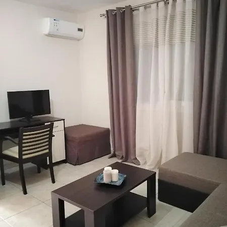 Deniastella Villas *